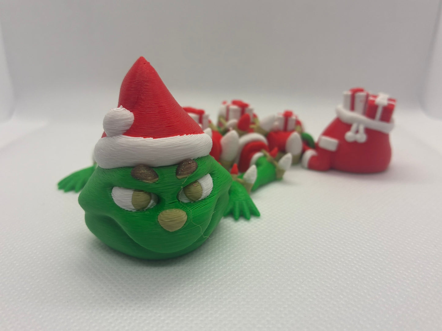 Chrismas Dragon (articulated)